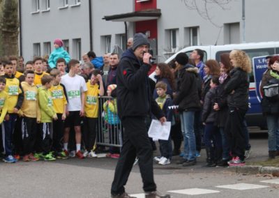 Moderator an der Startlinie beim Gmünder Stadtlauf
